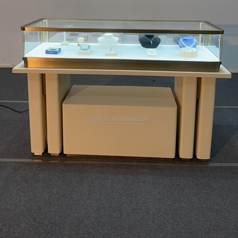 Vetrina Espositiva per Gioiell - Jewelry Store For Watches recensione e prezzo